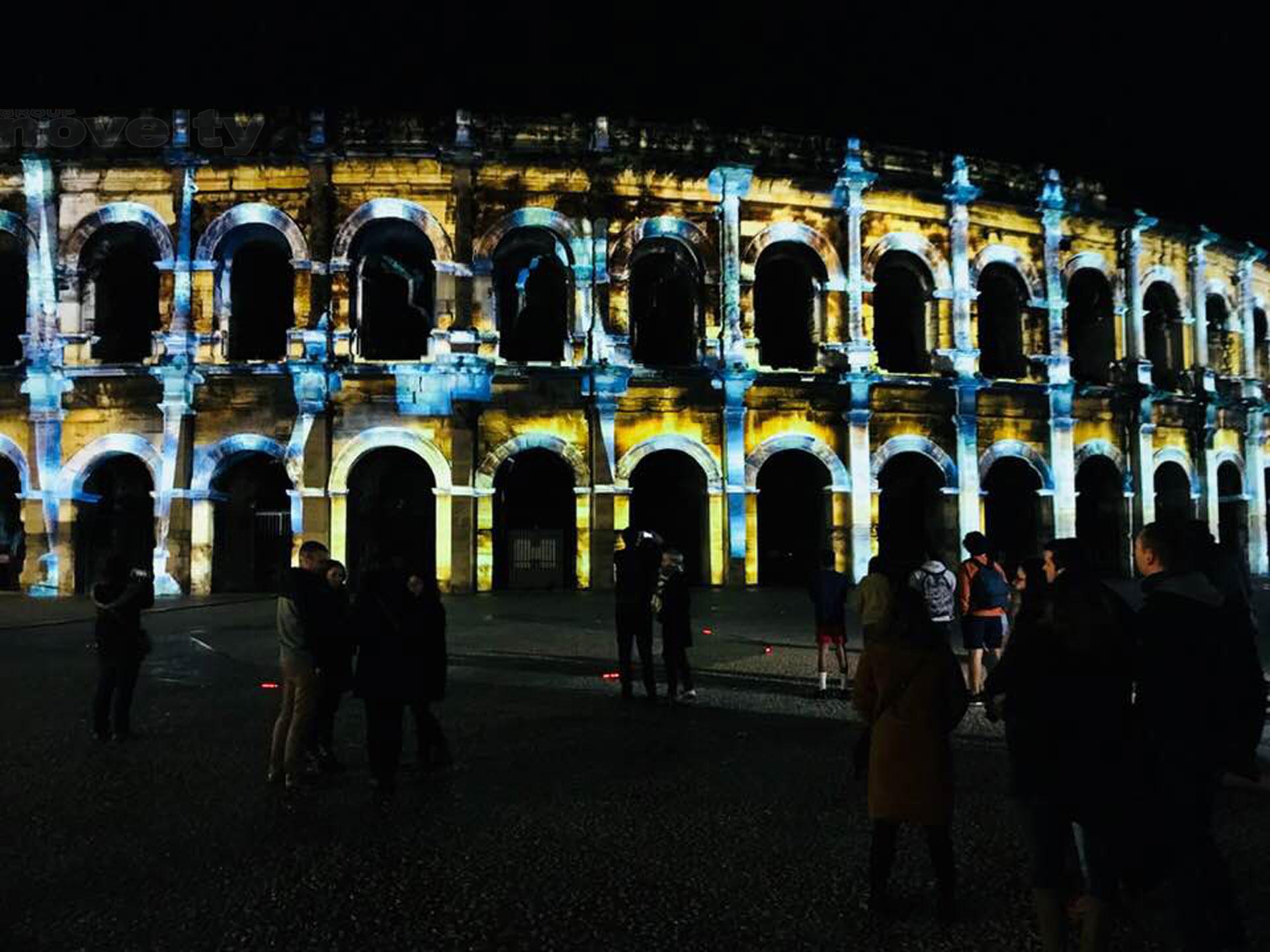 Visuel Novelty Toulouse illumine les Arènes de Nimes